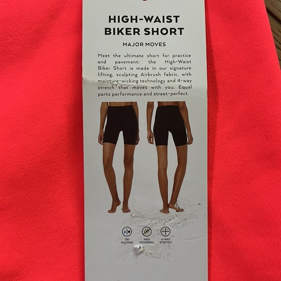 Alo high-waist bike short - 7 inches - hot pink - Picture 2 of 2